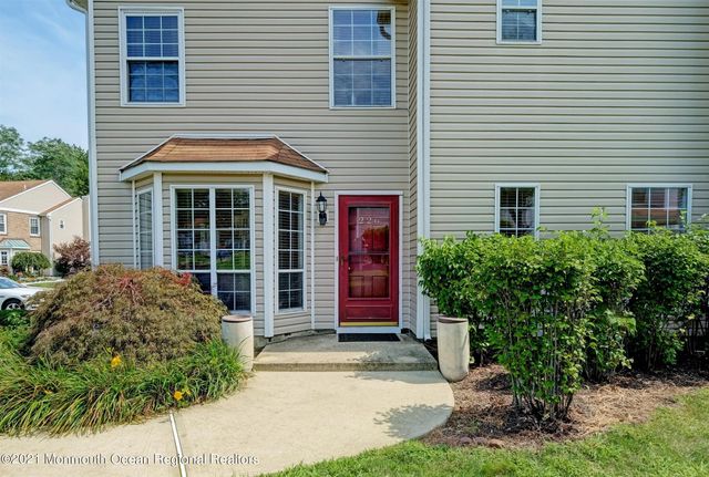 226 Teasdale Place, Morganville, NJ 07751