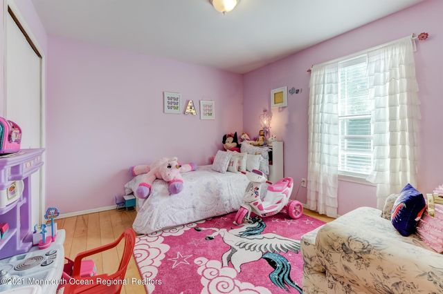 226 Teasdale Place, Morganville, NJ 07751