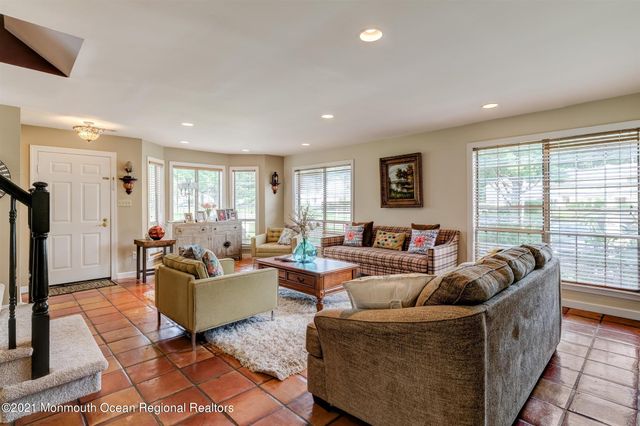 226 Teasdale Place, Morganville, NJ 07751