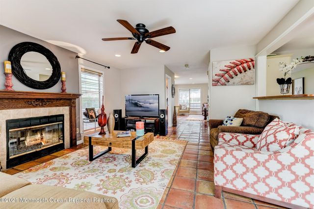 226 Teasdale Place, Morganville, NJ 07751