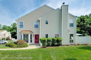 226 Teasdale Place, Morganville, NJ 07751