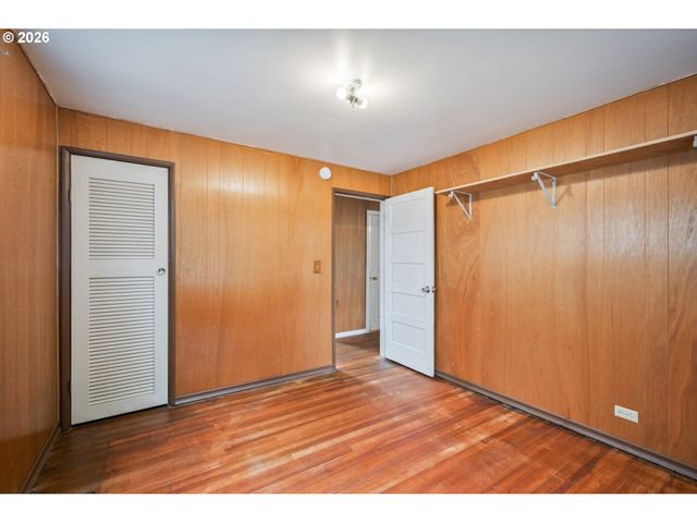 1158 10TH Ave, Longview, WA 98632