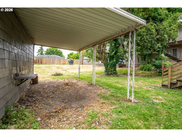 1158 10TH Ave, Longview, WA 98632