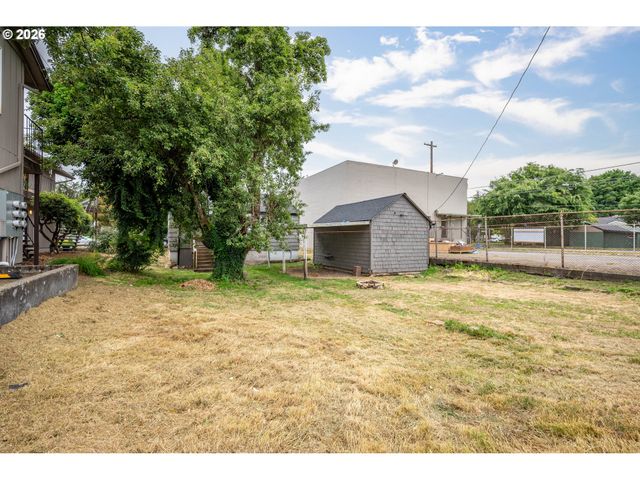1158 10TH Ave, Longview, WA 98632