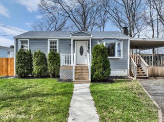 37 Central Avenue, Hazlet, NJ 07730