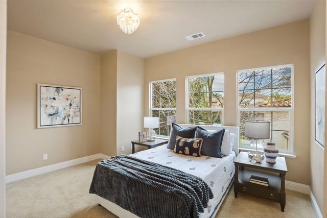 5606 Saint Andrews Dr, Stockton, CA 95219