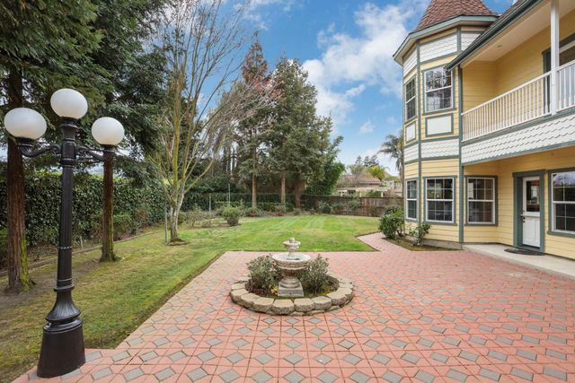 5606 Saint Andrews Dr, Stockton, CA 95219