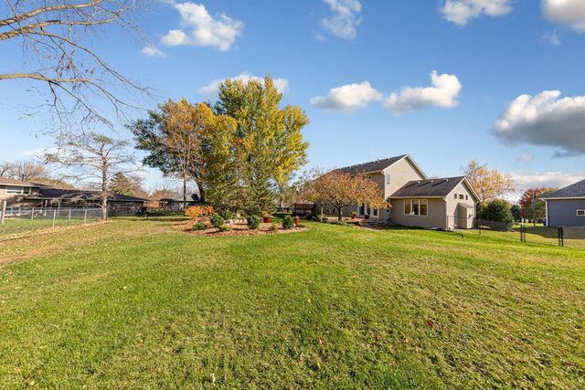 1802 Eagle Court, Faribault, MN 55021