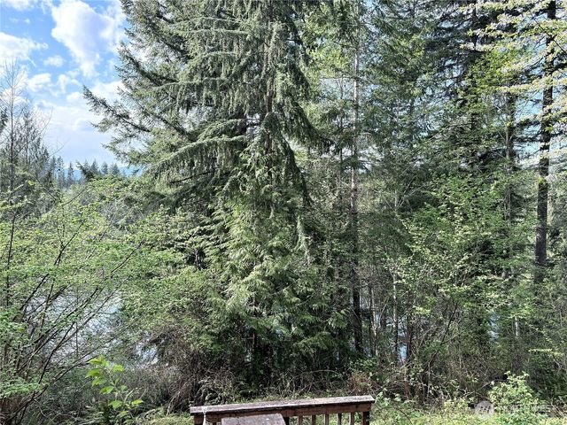 3780 S Mission Road W, Bremerton, WA 98312