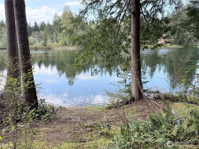 3780 S Mission Road W, Bremerton, WA 98312