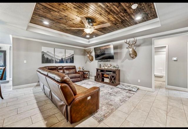 2608 San Gabriel Drive, Granbury, TX 76048