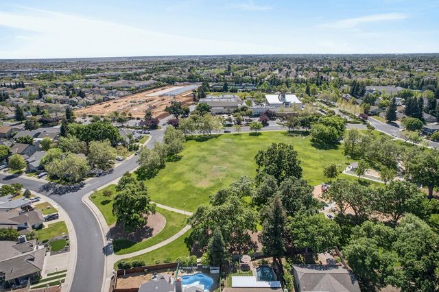 6406 Kilbeggan Way, Elk Grove, CA 95758