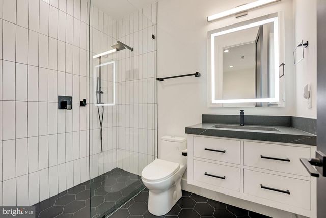 1452 BUENA VISTA AVE, Mclean, VA 22101