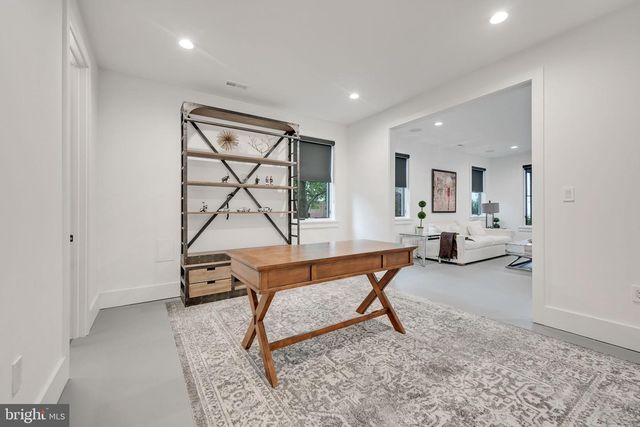 1452 BUENA VISTA AVE, Mclean, VA 22101