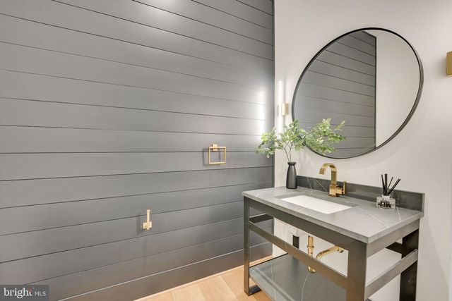 1452 BUENA VISTA AVE, Mclean, VA 22101