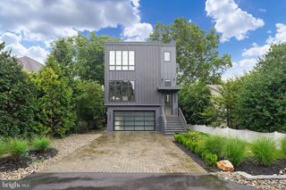 1452 BUENA VISTA AVE, Mclean, VA 22101