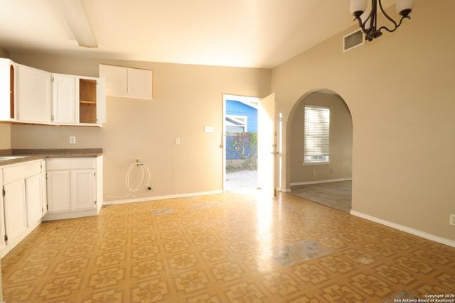 164 Grapeland, San Antonio, TX 78214