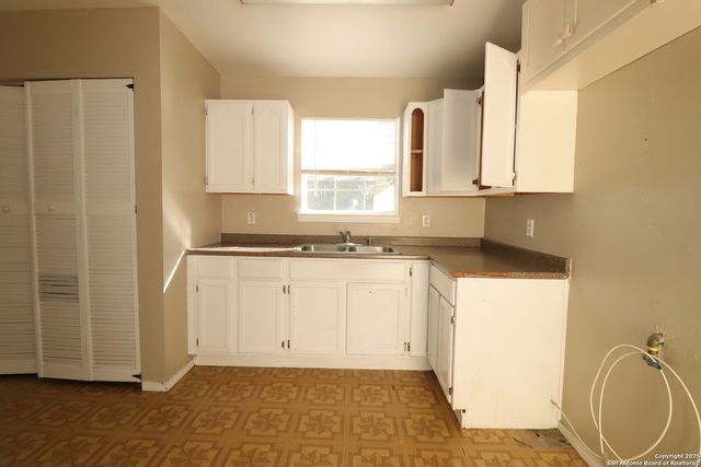 164 Grapeland, San Antonio, TX 78214