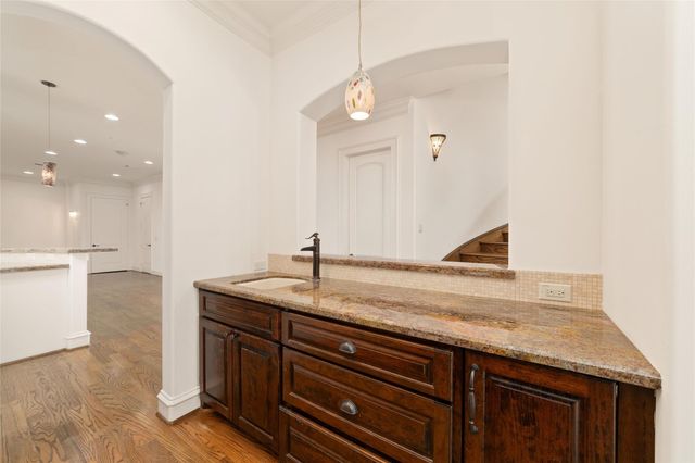 4102 Gramercy Street, Houston, TX 77025