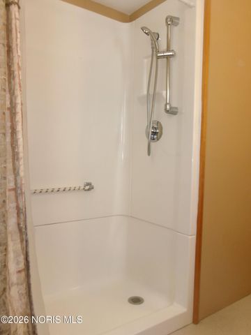 303 S Poplar Street, Leipsic, OH 45856