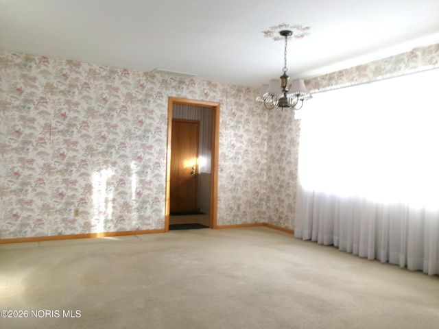 303 S Poplar Street, Leipsic, OH 45856