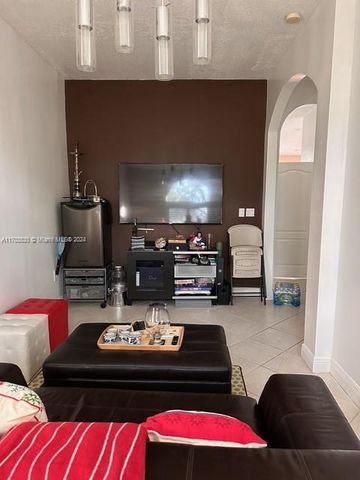 10601 SW 128th St, Miami, FL 33176