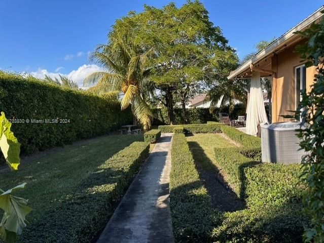 10601 SW 128th St, Miami, FL 33176