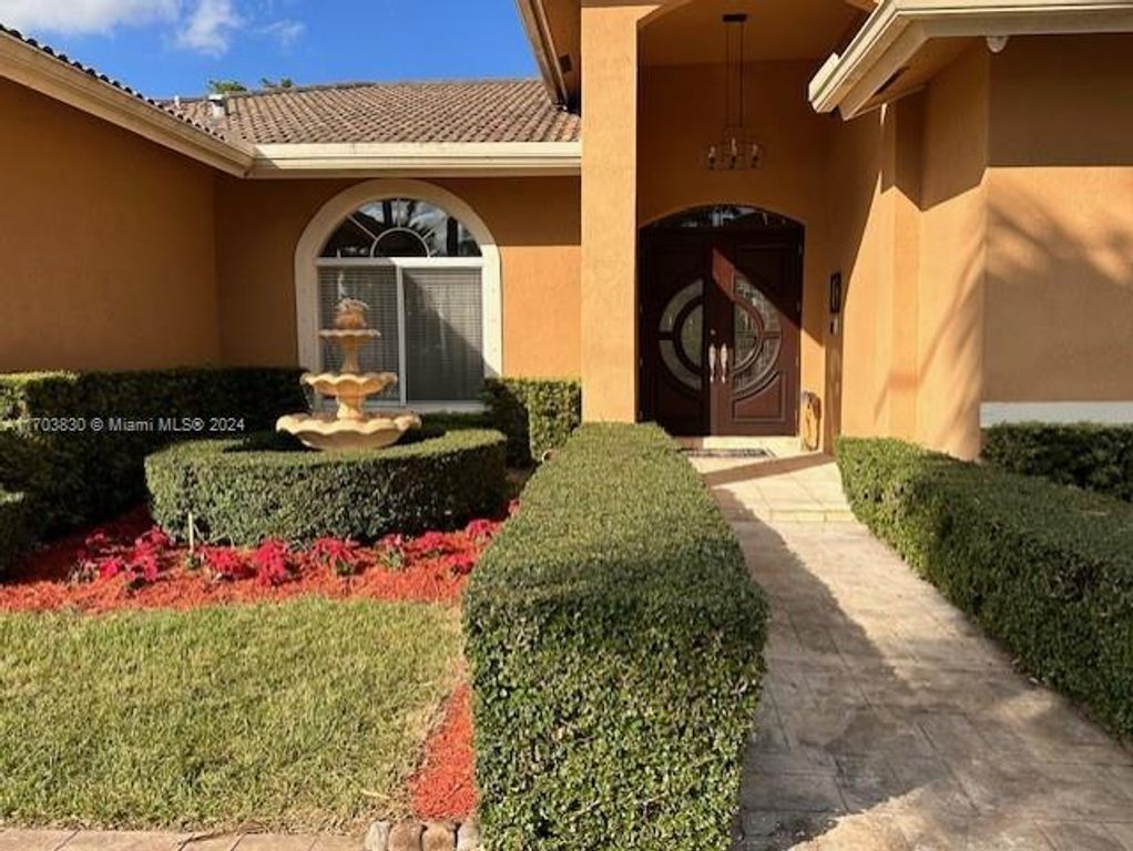 10601 SW 128th St, Miami, FL 33176