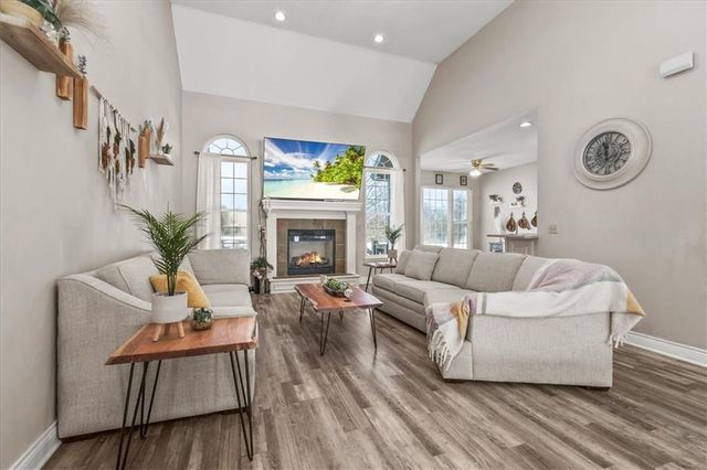 608 Mulberry Street, Pleasant Hill, MO 64080