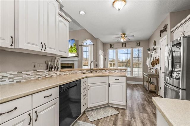 608 Mulberry Street, Pleasant Hill, MO 64080