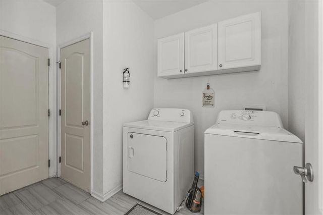 608 Mulberry Street, Pleasant Hill, MO 64080