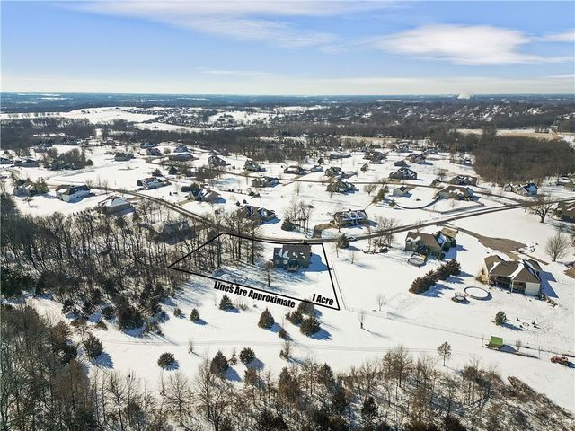 608 Mulberry Street, Pleasant Hill, MO 64080