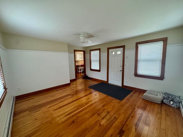 16 Winona Ave, Fairhaven, MA 02719