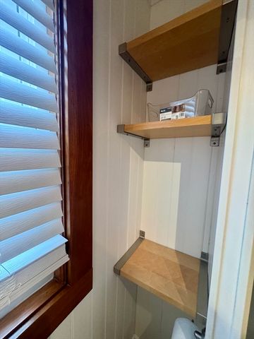 16 Winona Ave, Fairhaven, MA 02719