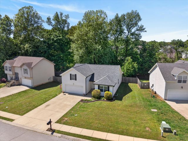 1481 Mutual Dr, Clarksville, TN 37042