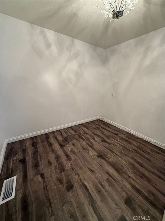 Image 5 of property listing at 10244 Wrangler, Corona, CA 92883