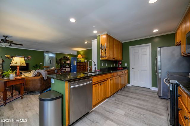 318 Magellan Drive, New Bern, NC 28560