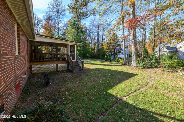 318 Magellan Drive, New Bern, NC 28560