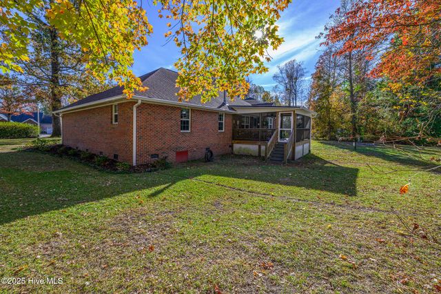 318 Magellan Drive, New Bern, NC 28560