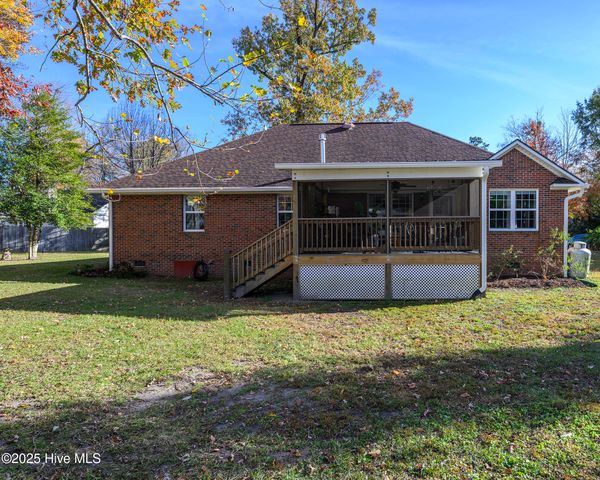 318 Magellan Drive, New Bern, NC 28560