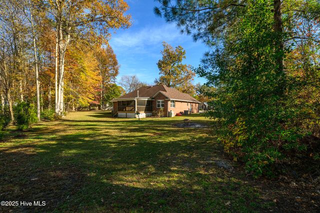 318 Magellan Drive, New Bern, NC 28560