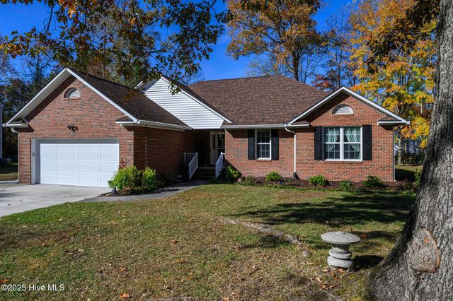 318 Magellan Drive, New Bern, NC 28560