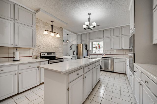 17 Ozark Drive, Greenbrier, AR 72039