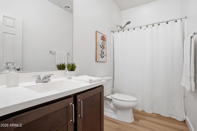 628 W WHITE SANDS Drive, San Tan Valley, AZ 85140