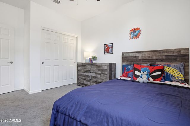 628 W WHITE SANDS Drive, San Tan Valley, AZ 85140