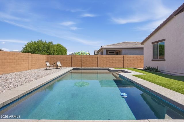 628 W WHITE SANDS Drive, San Tan Valley, AZ 85140