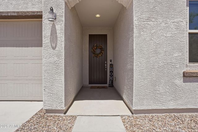 628 W WHITE SANDS Drive, San Tan Valley, AZ 85140