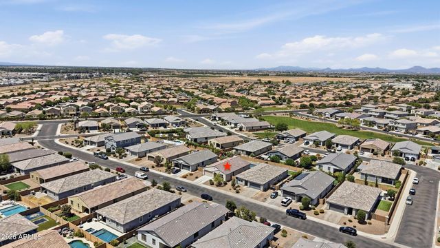 628 W WHITE SANDS Drive, San Tan Valley, AZ 85140