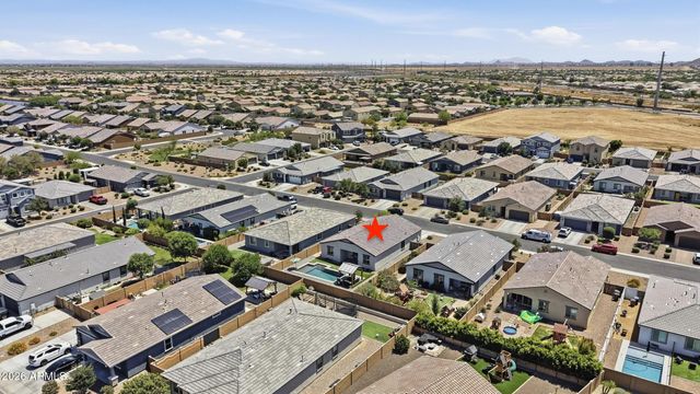 628 W WHITE SANDS Drive, San Tan Valley, AZ 85140