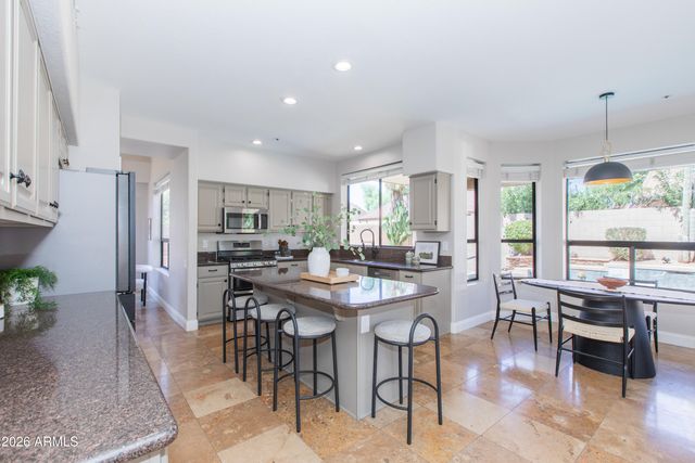 9048 E BLANCHE Drive, Scottsdale, AZ 85260